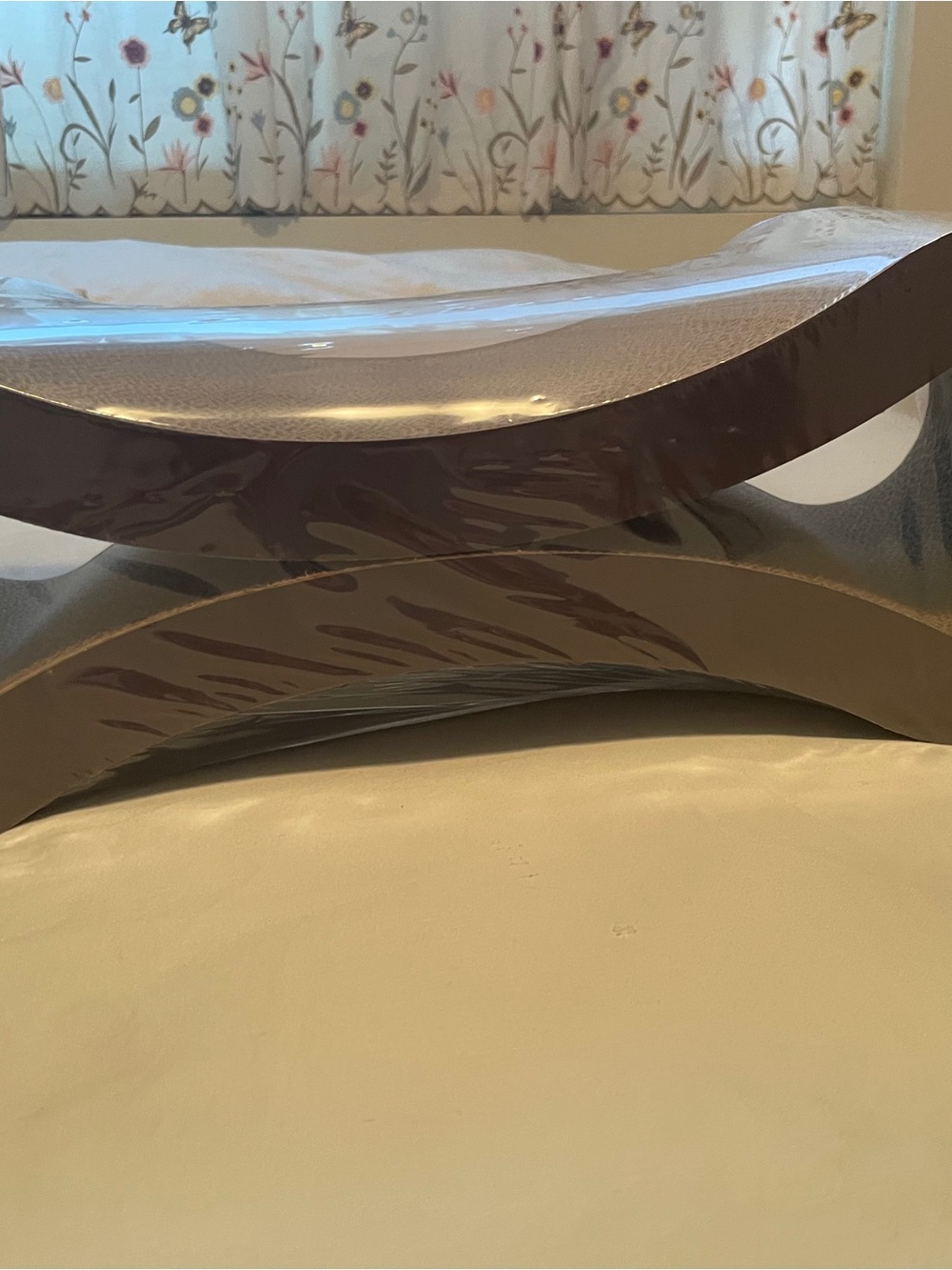 Small cat scratcher /loungers  Dark brown-